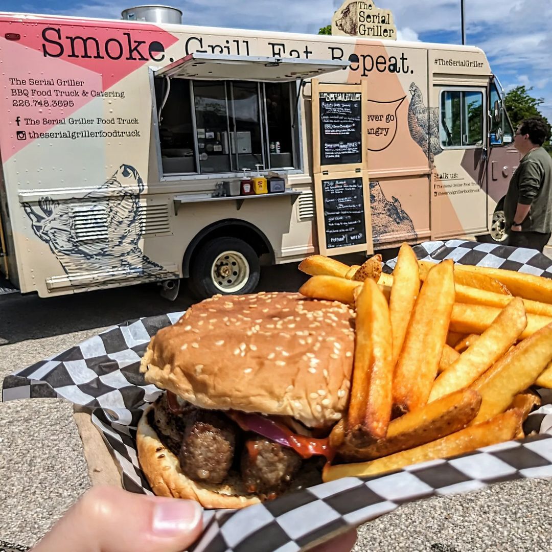 Today's menu feature is the Cevapi Sammy!  @theserialgrillerfoodtruck really brings in the flavour with this amazing dish. They are here until 1:30, don't miss out!