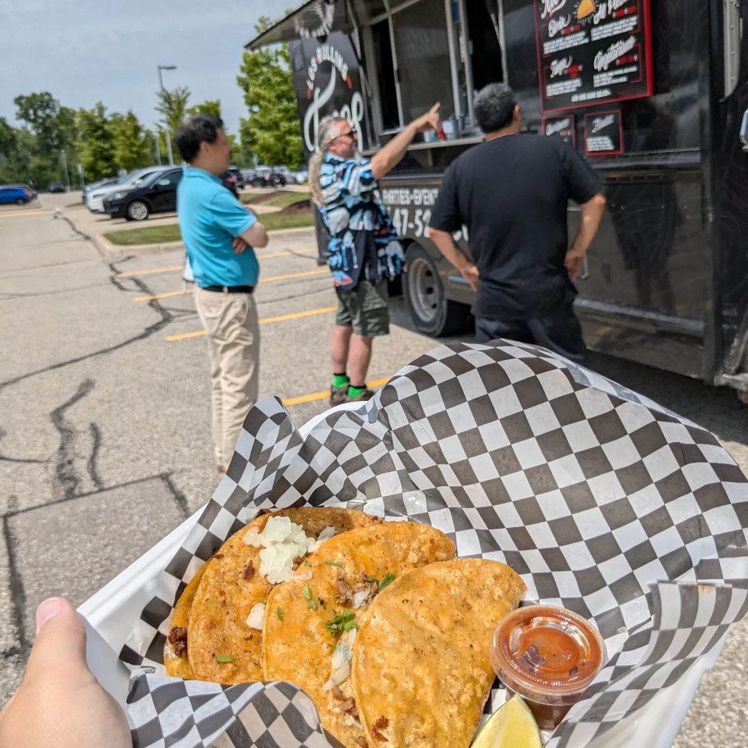 It's a beautiful day for Tacos!!! Even better, why not try their Choriqueso featured here 🤤🌮

@losrollingtacos will be at Waterloo Innovation Park until 1:30 today! Don't miss out!!

#foodtruckwednesday #kwfoodtrucks #tacos #lunchbreak #supportlocal